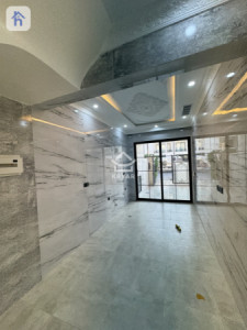 Modern 4 Bedroom House image 4