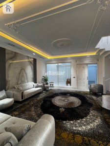 Spacious House with 4 Bedrooms image 4
