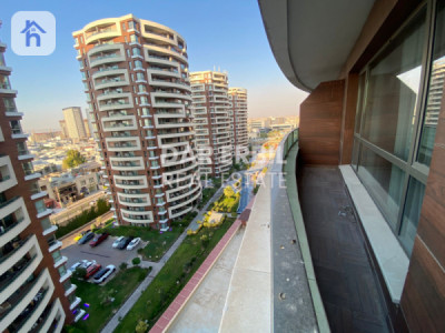 Modern apartment with 4 bedrooms — 1