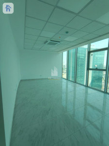 Spacious Office on the 16th Floor image 6
