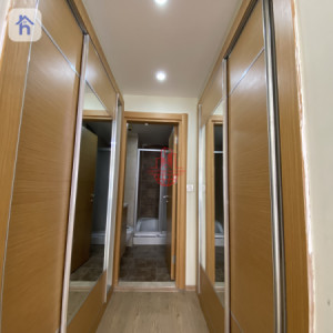 Modern 3-Bedroom Apartment Image 6
