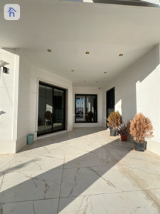 Corner House Image 4