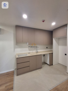 Modern 2-Bedroom Apartment in Green World image 3