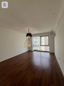 Spacious 3 BR Flat Image 4