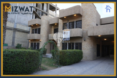 منزل تجاري فسيح في الدورة صورة 3