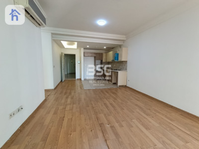 Modern Apartment with Spacious Layout Resim 3