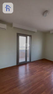 Luxurious 3-Bedroom Apartment Image 5