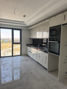 Spacious Apartment in Rami Towers image 3