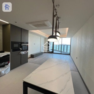 Modern one-bedroom apartment image 2