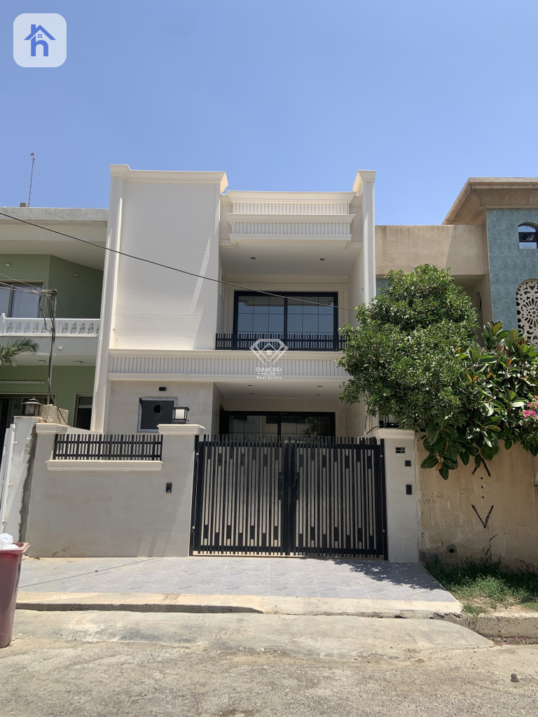 ماڵێکی خێزانیی فراوان