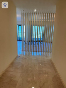 Spacious apartment with great views Image 8
