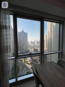 One-Bedroom Apartment with Stunning Views Image 4