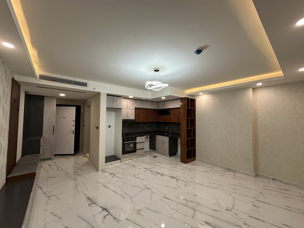 Modern 1 Bedroom Apartment in Sky Towers
