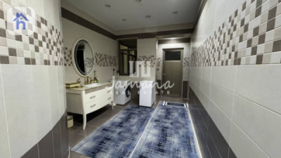 Spacious Family Home, Prime Location Image 28