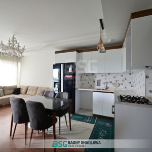 شوقەی ڕاخراو بۆ کرێ وێنە 4