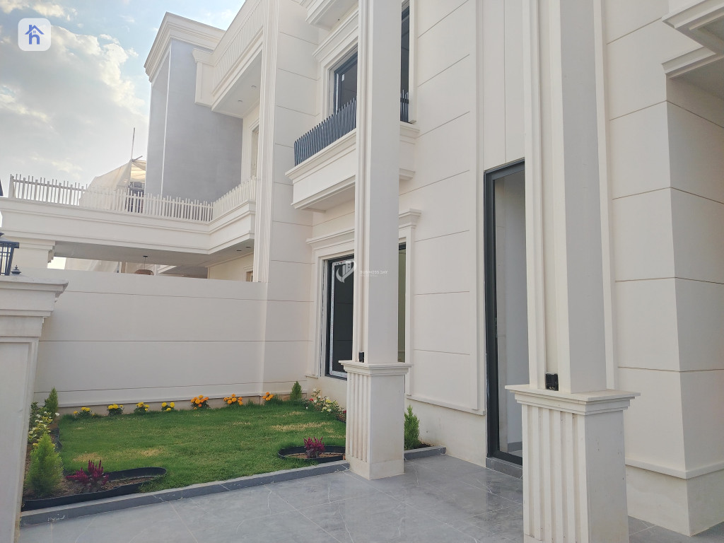 Modern House Image 2