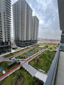 Modern Apartment with Stunning Views — 1
