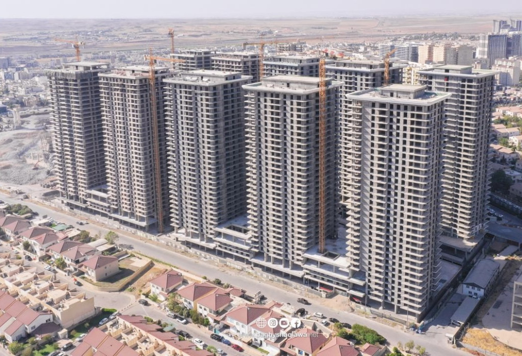 Spacious Apartment with Modern Design