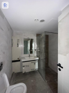 Modern Apartment with 2 Bedrooms image 11