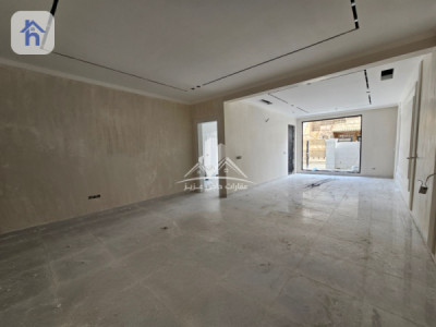 Modern House image 3