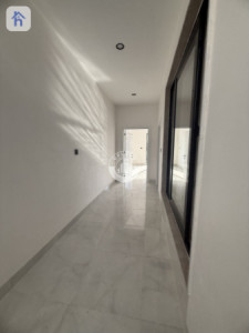 Spacious House with 4 Bedrooms image 12