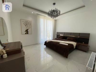 Modern Home with 4 Bedrooms image 6