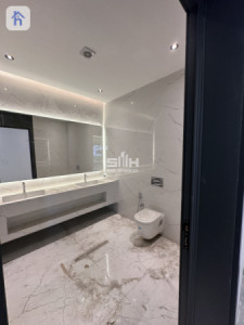 Spacious House in Dream City image 9