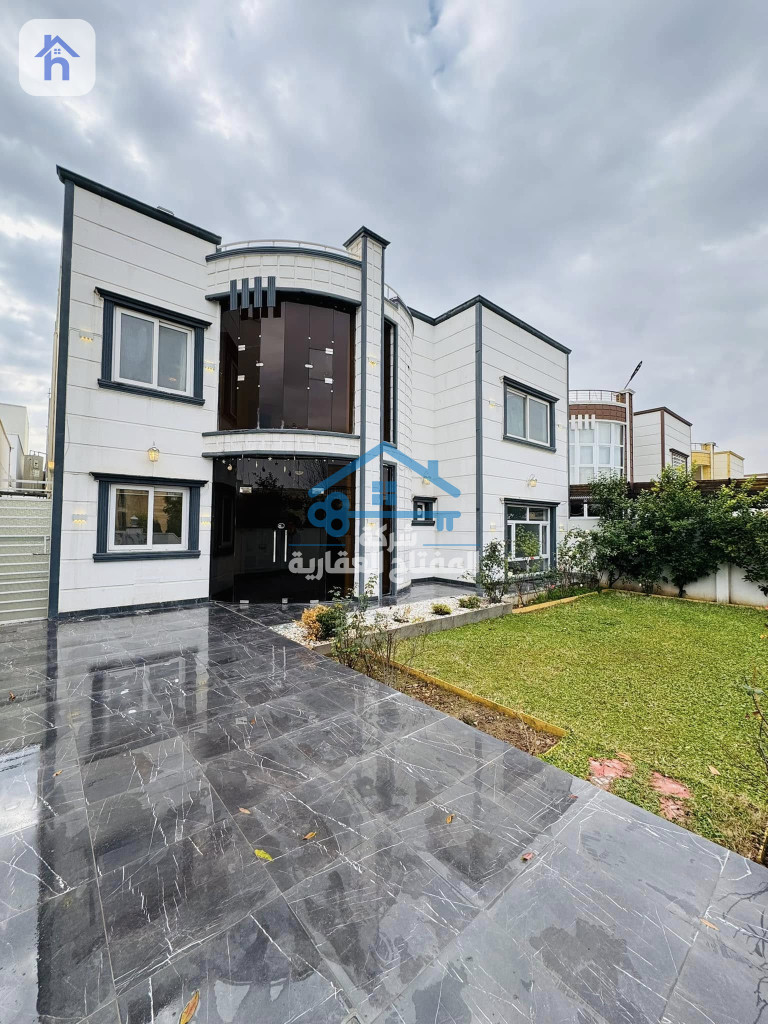 Large 5-bedroom house in Ganjan