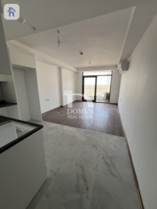 Cozy Apartment in Empire Pearl Towers image 1