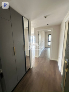 Corner Apartment image 3