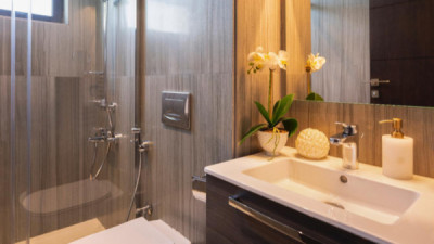 Elegant Villa with 5 Bedrooms in Damac Hills image 6