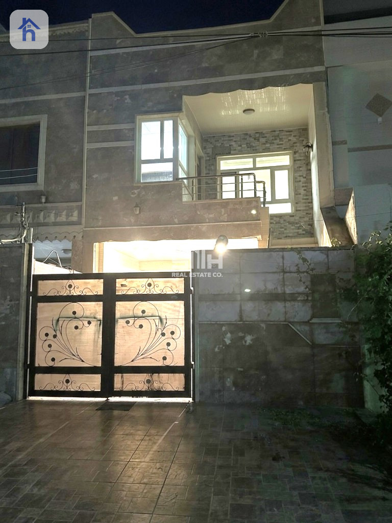 عقار واسع للبيع