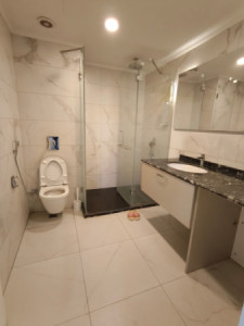 Modern 1BR Apartment in Erbil image 9