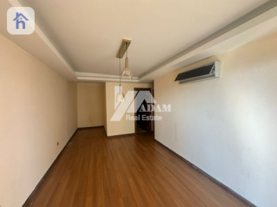 Spacious Apartment with Park View image 3