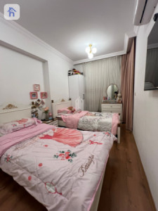 Modern 2-Bed Apartment Image 8