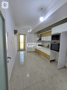 Modern 3-Bedroom Apartment Image 3