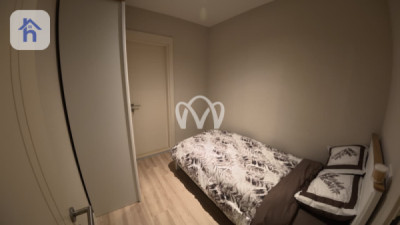4-Bedroom Apartment in Empire Square image 2