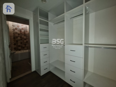 Corner House Image 23