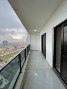 Modern One-Bedroom Apartment Resim 6