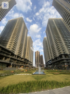 Spacious 2BR Apartment in Rami Towers image 1