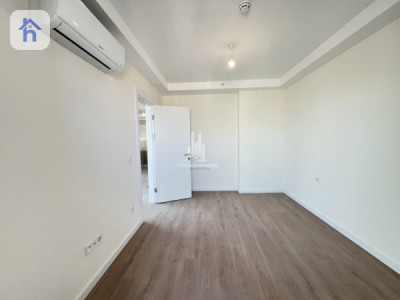 Chic One-BR Apartment for Rent Resim 3