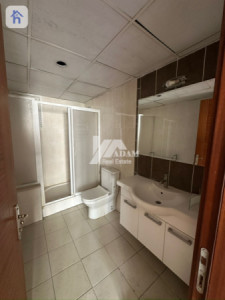 شقة عصرية بثلاث غرف نوم مع موقع مركزي صورة 11