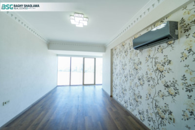 Stylish Apartment with 2 Bedrooms image 8