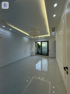 Modern House with 5 Bedrooms image 10