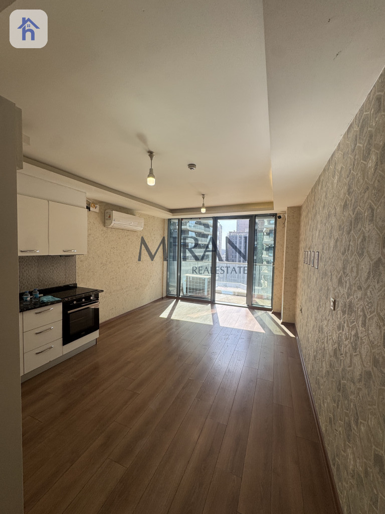 شقة بواجهة داخلیة