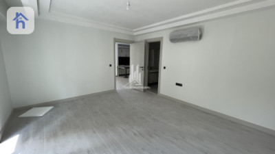 Luxurious Apartment in Rami Towers Image 4