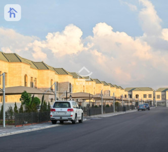 خانووی گوندی ئیسپانی بە ٤ ژووری نوستن وێنە 6