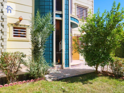 Luxury House image 1
