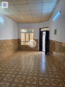 Spacious house with multiple rooms image 3