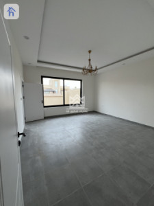 One Floor House image 5